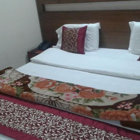 نيودلهي Pamposh Guest House Gk II Market المظهر الخارجي الصورة